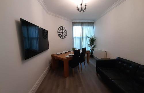 Chic 5 double bedroom house - 15 min to Manchester - Foto 53