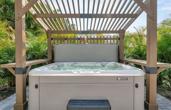 4b 2b w Hot Tub BBQ Firepit 9mins to Beach - Foto 1