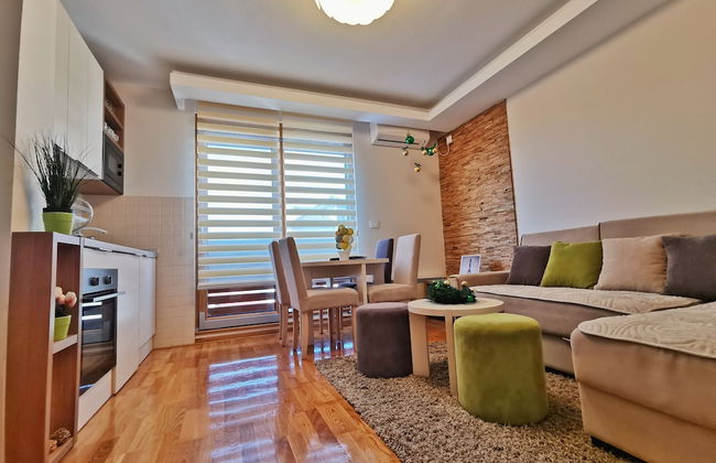 Konaciste Egoiste - Centar - Photo 16