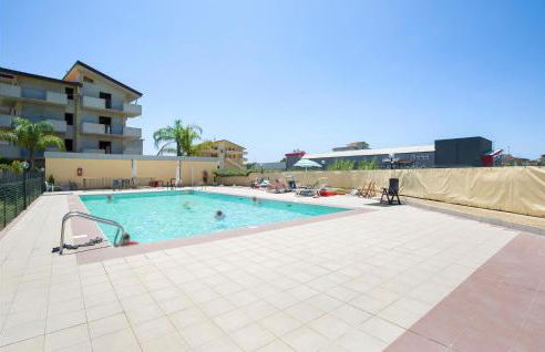 Beautiful Apartment In Caulonia Marina - Foto 10