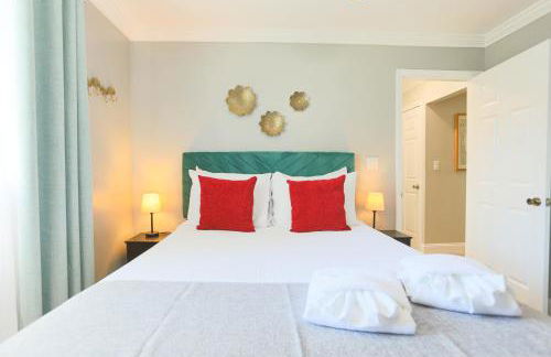 Pool Table, Minigolf, Games at Pondside FunHouse - Foto 30