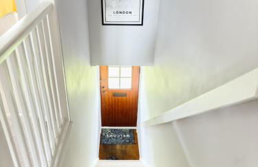 Beautiful apartment in Guildford with parking - Foto 48