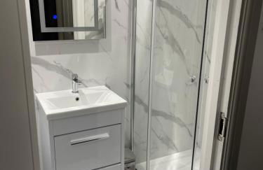 The Lux Ville, Stunning 6 Bedroom Home in London - Foto 13