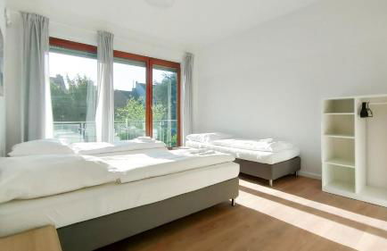 Tolstov Apartments - City Apartments with 2 , 3 and 6 Rooms - 15 Min to Messe DUS and Old Town DUS - Foto 6