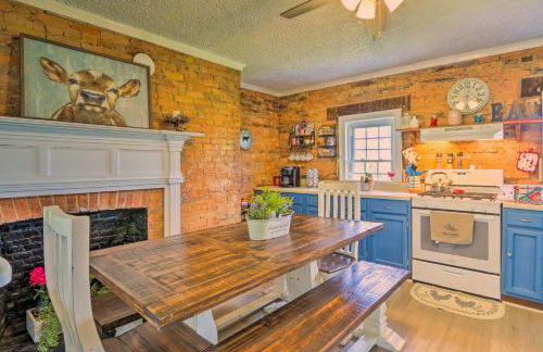 Historic Hammond House with Wine Country View! - Foto 8