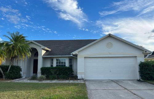 270 - Gracious 3 Bedroom Home Near Disney with Pool - Foto 2