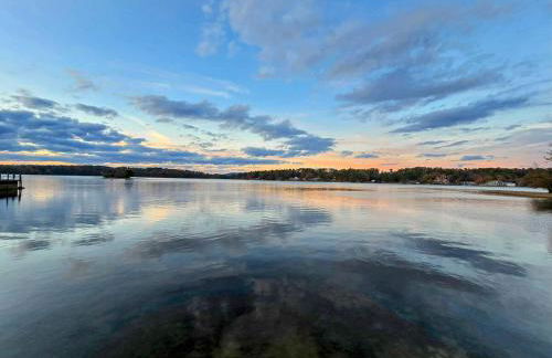 Serene Lakefront Retreat - Foto 19