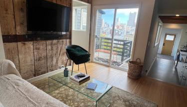 Charming 2BR Cottage with Bay and City Views-Gated Luxury Private Place - Foto 5