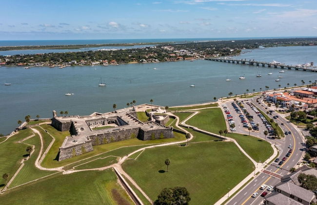 Just Beachy~ocean View~2nd Fl 2 Bedroom Condo by RedAwning - Foto 73