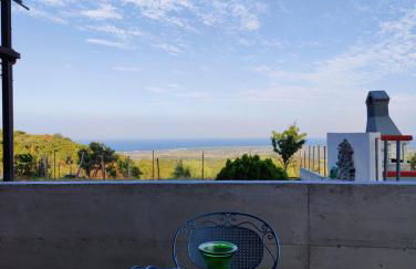 Sea View Family Residence - Photo 1