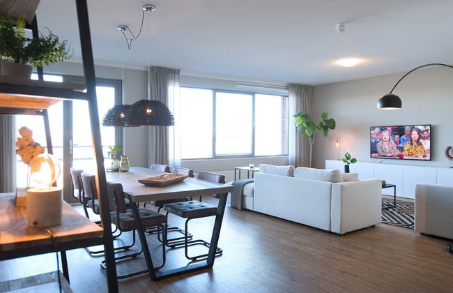 Two Room Apartment Overlooking the Harbor - Foto 49
