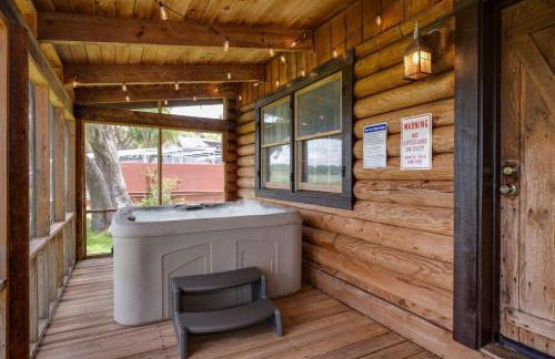 Lakeside Haven with Jacuzzi and Games - Foto 17