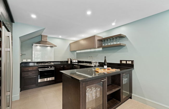 LAKE FRONT 3-BEDROOM APARTMENT WITH LAKE ACCESS - Foto 10