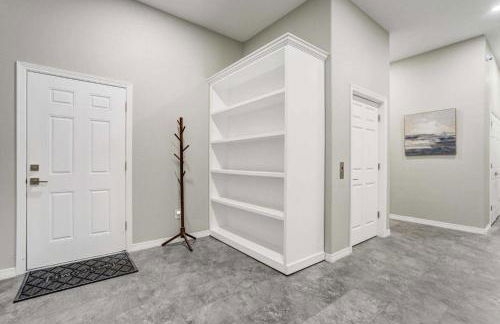 Luxury Retreat with Hot Tub Fire Pit & Forest Views - Foto 44