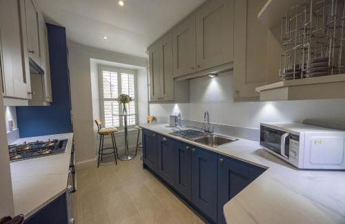 Short Walk to the Beach - 2 Guests - Free Parking - Foto 4