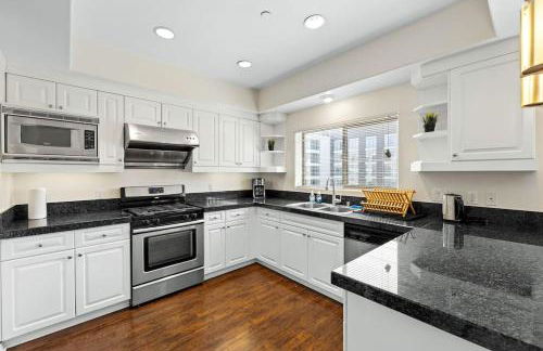 Charming 2BR2BA Home Near Downtown LA And Walkable Amenities - Foto 9