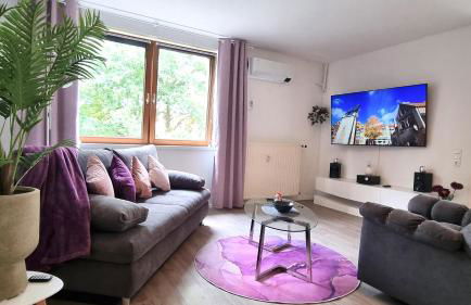 Beauty and Beast 24h-Check-in, 6 Pers, Klima, Massageliege - Foto 1