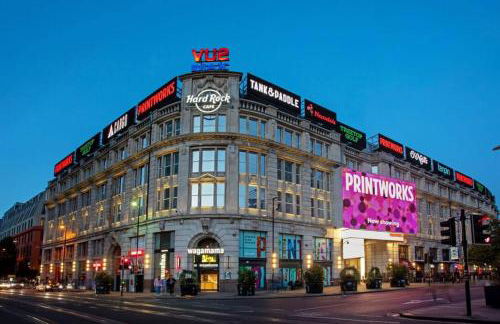 Modern Central Manchester Condo Next To AO Arena - Parking - Local Attractions - Foto 42