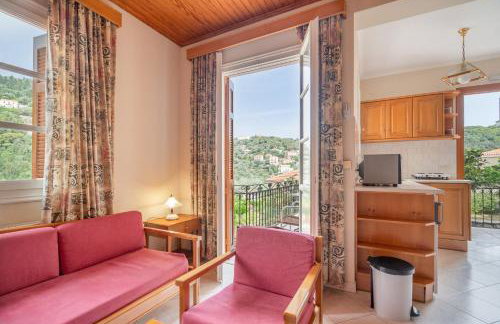 Captain's Dion Apartments - Photo 11