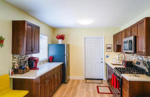 Family, Couples Retreat near Airport, Cruise Port & Beaches - Foto 4