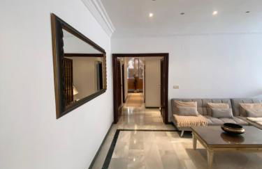 Marbella Beach Front Edificio Mayoral Centro Ciudad y Primera Línea Playa Muy Amplio y Espacioso - Foto 22