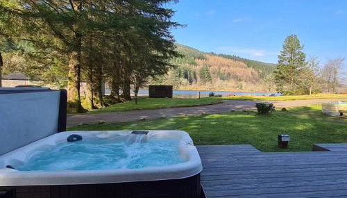 Bonnie Lodge-Lochside Location with Hot Tub - Foto 4