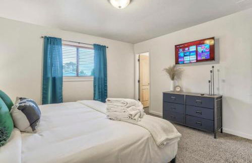 3BR with Patio and Fire pit near Hiking & Downtown - Foto 23