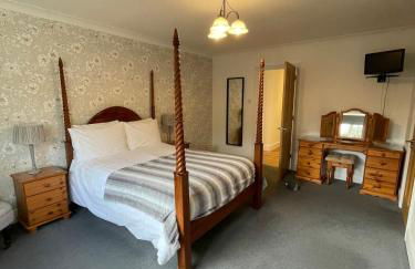 Leigh Holt, with games room nr Shepton Mallet, Somerset - Foto 17