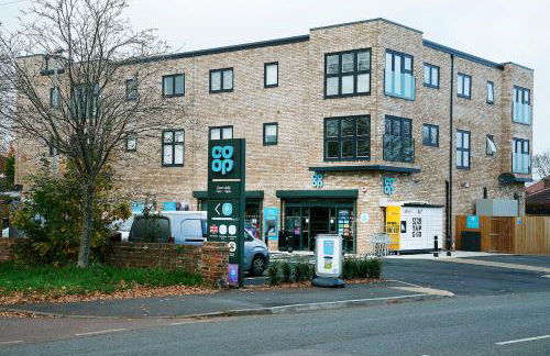 Luxury Flats Near Manchester Airport - Photo 4