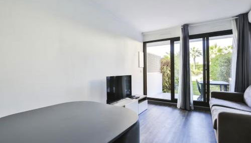 Superbe 2 pièce tout confort - AC, piscine, Park - Foto 5