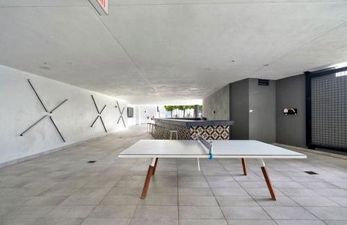 Ocean Front Condo Near Cruise Port, Bayfront Park, plus Free Parking - Foto 32