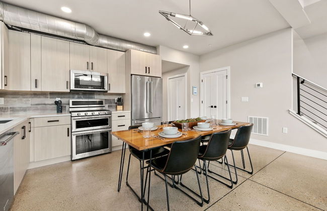 Old Town Modern New Build: Rftp Spa W/ Mtn Views! - Foto 8