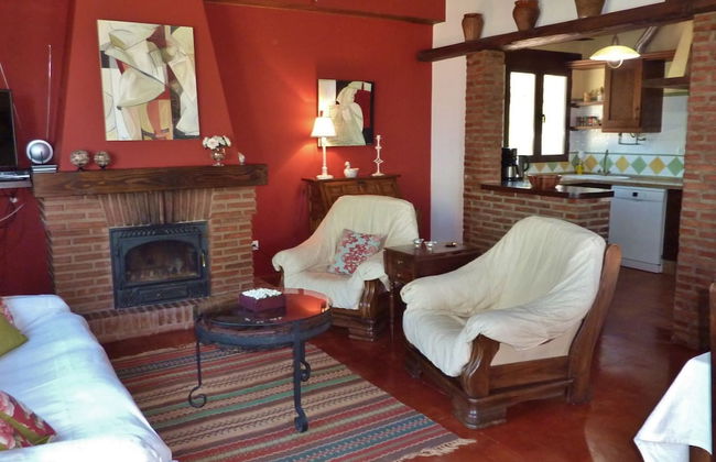 Leisure Meets Tranquility in Beautiful Villa Near Forest - Foto 6