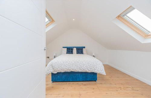 5 Bed cottage with Hot tub - Photo 14