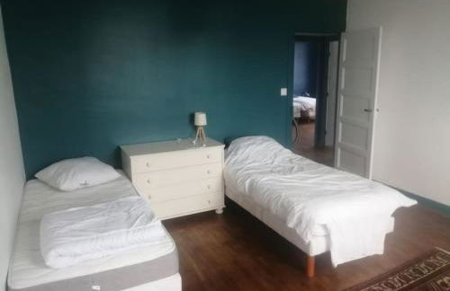 Grande maison dans un village côtier du Finistère - Photo 10