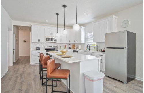 Spectacular Brand New 4br/2.5ba Near DT/ Riverwalk - Foto 19