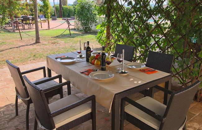 Modern Holiday Home in Foligno - Loc. With Pool - Foto 79