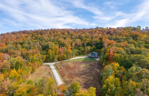 4 Mi to Stratton! Group Getaway with Deck and Views - Foto 4