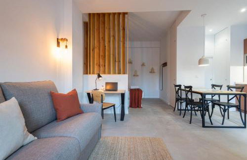 FLORIT FLATS - Stylish Valencia Ceramic Apartments with Free Bicycles by the Joaquin Sorolla Station - Photo 59