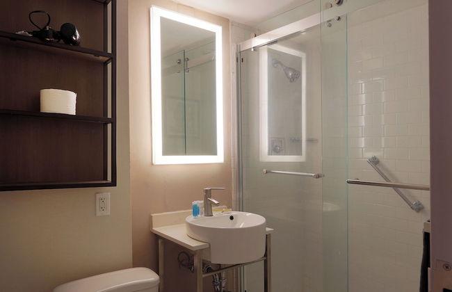 Chase at Baltimore Harbor - Foto 16