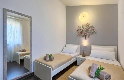 Awesome Home In Naselje Muzini - Foto 42