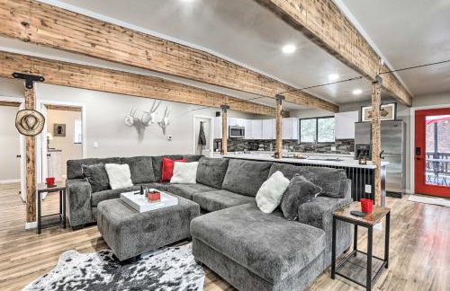 Fire Pit and ATV Trail Access Munds Park Cabin! - Foto 1