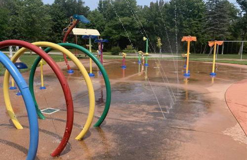 Silver Lake Estate - Private Beach - Hot Tub - Arcades - Foto 50