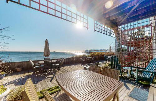 Commercial Street Retreat - Foto 1