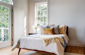 Lakeview Villa with Private Hot Tub, Firepit & Spacious Decks with Breathtaking Cliff Views - Foto 28