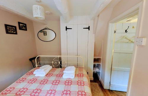 Blaenfforest Rose Cottage Newcastle Emlyn - Photo 10