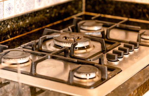 Casa confortável, pertinho da cidade e conectada a natureza - Foto 28