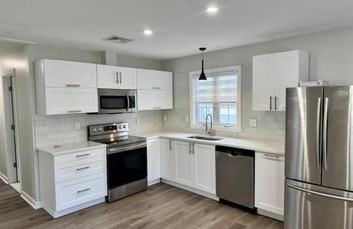 Superb Luxurious 3Br in the Heart of Providence - Photo 4