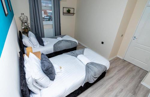 Fife - Driveway Parking Spacious 4 bed house Sleeps 6 Ideal Contractor Accommodation - Foto 8