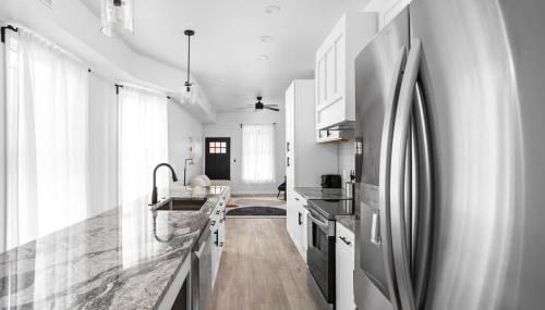 Full Duplex Retreat-Two Homes Near Eastside- Family Friendly - Foto 5